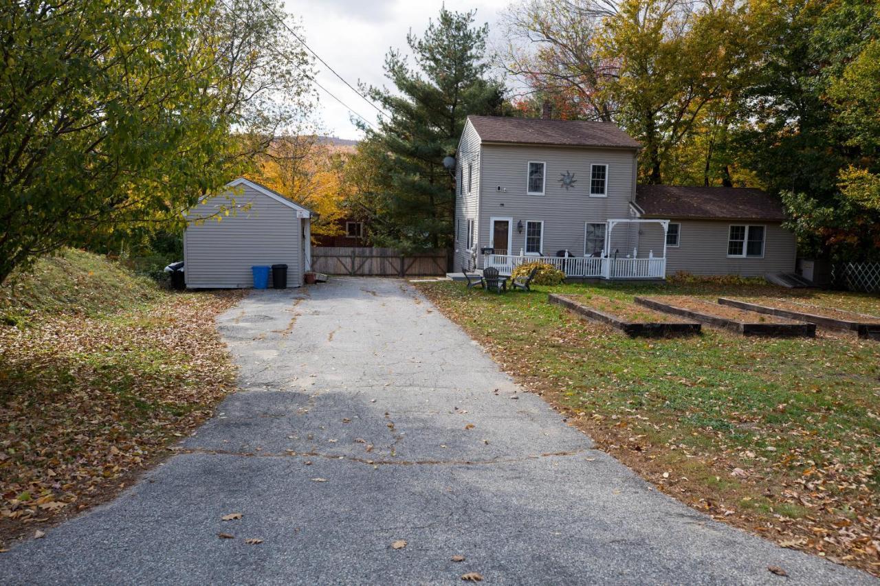 Sunnyside Home Near Sunday River, Black Mountain, Lakes And Hikes Rumford Exterior photo